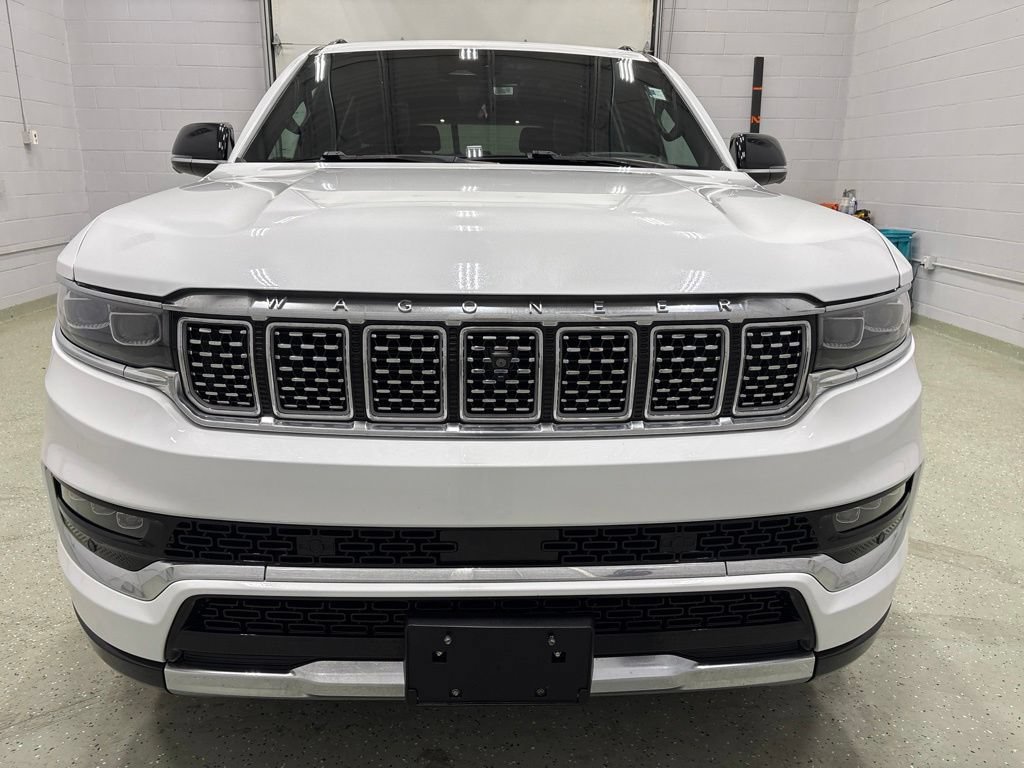 Used 2023 Jeep Grand Wagoneer Series II AWD/4WD image 9
