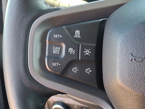 Used 2025 Ford Bronco Badlands image 20