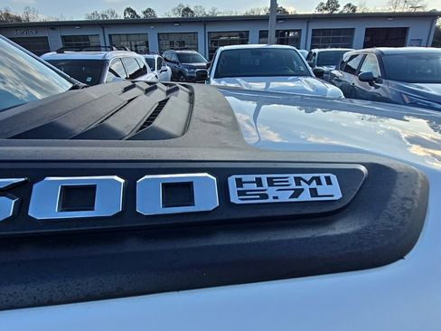 Used 2019 RAM 1500 Laramie w/ Sport Appearance Package image 10