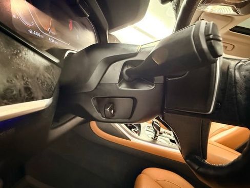 Used 2022 BMW X7 xDrive40i w/ Premium Package image 28