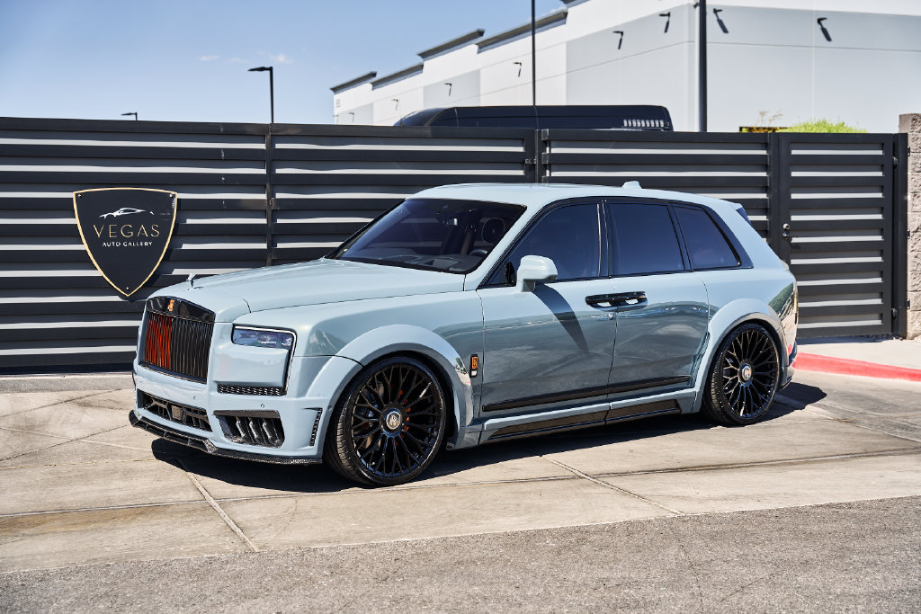 Used 2025 Rolls-Royce Cullinan AWD/4WD image 6