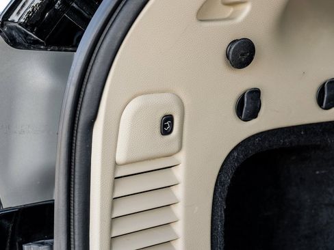 Used 2018 Jeep Grand Cherokee Limited image 62