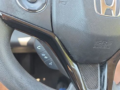 Used 2022 Honda HR-V LX image 18