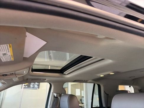 Used 2016 GMC Yukon Denali AWD/4WD image 2