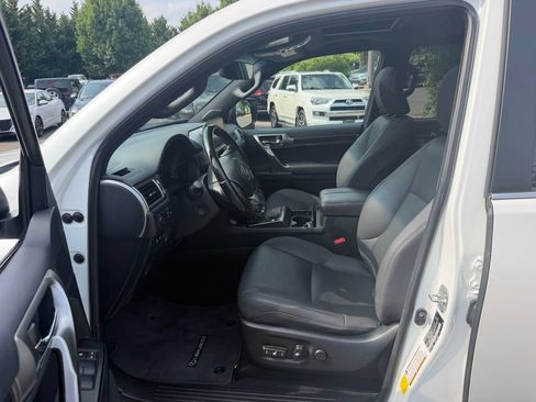 Used 2023 Lexus GX 460 Premium w/ Premium Plus Package AWD/4WD image 9