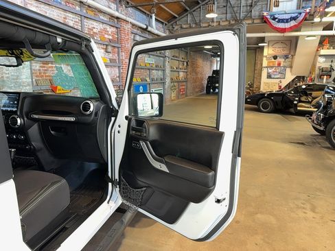 Used 2015 Jeep Wrangler Sahara w/ Connectivity Group image 56