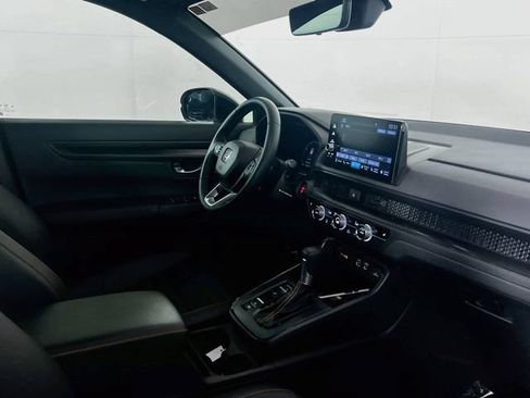 Used 2025 Honda CR-V Sport-L image 8