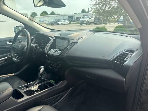 Used 2019 Ford Escape Titanium FWD image 26
