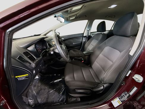Used 2017 Kia Forte LX FWD image 20