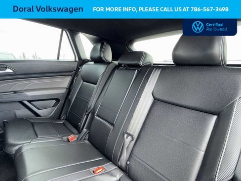 Certified 2023 Volkswagen Atlas Cross Sport SE FWD image 22