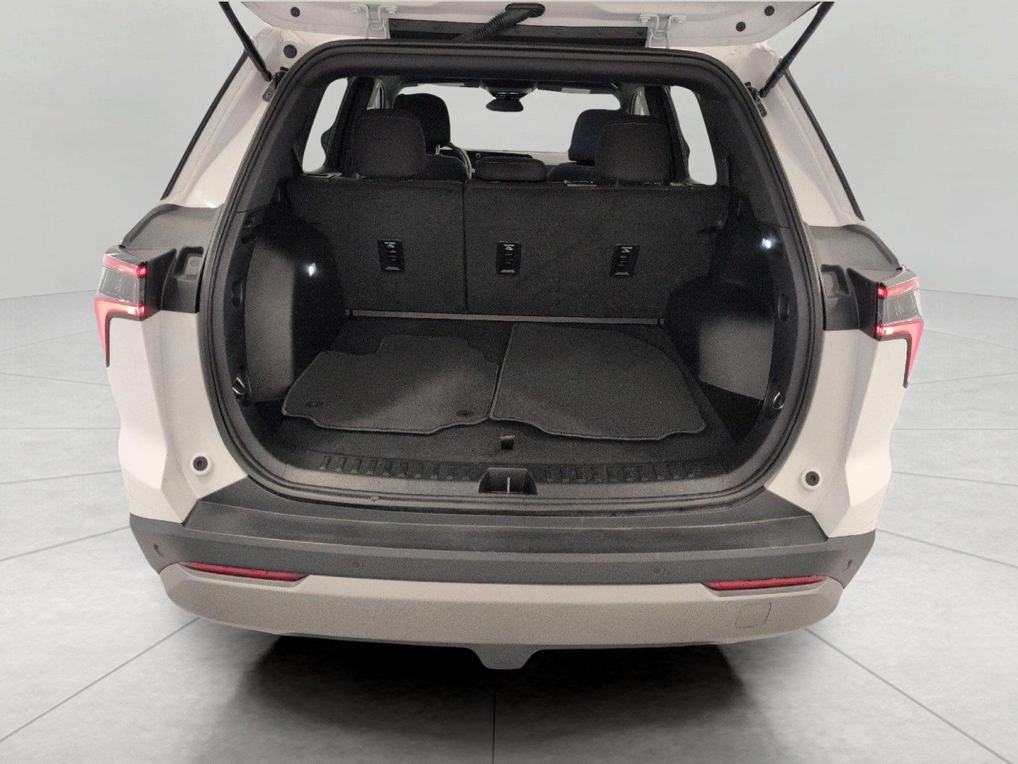 Certified 2026 Chevrolet Equinox LT AWD/4WD image 16