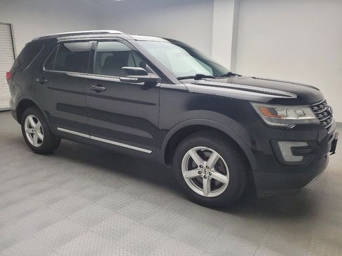 Used 2016 Ford Explorer XLT AWD/4WD image 11