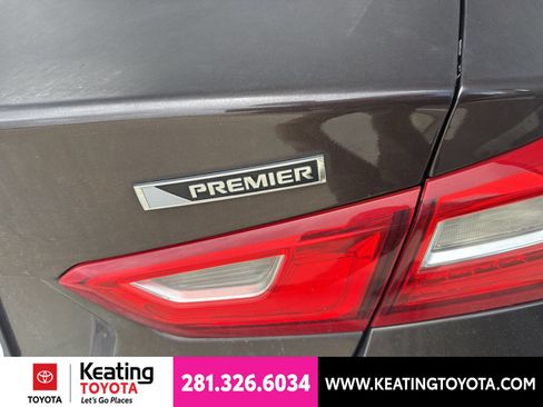 Used 2016 Chevrolet Malibu Premier w/ Driver Confidence Package II FWD image 10