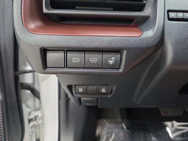 Certified 2024 Toyota Prius Prime FWD image 23