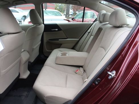 Used 2016 Honda Accord LX image 22