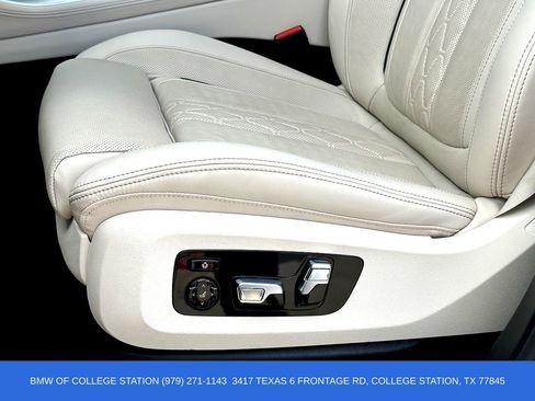 Used 2026 BMW X5 sDrive40i w/ Executive Package image 12