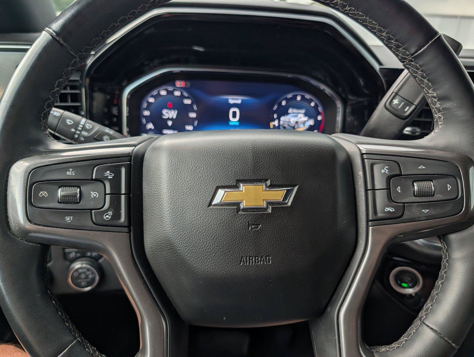 Used 2024 Chevrolet Silverado 2500 High Country AWD/4WD image 25