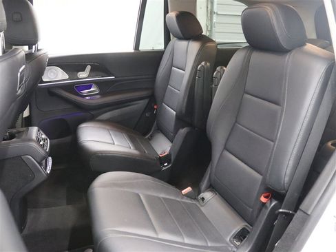 Used 2020 Mercedes-Benz GLS 450 4MATIC image 12