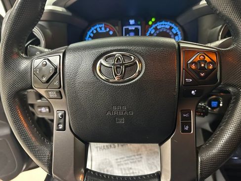 Used 2019 Toyota Tacoma TRD Off-Road AWD/4WD image 11