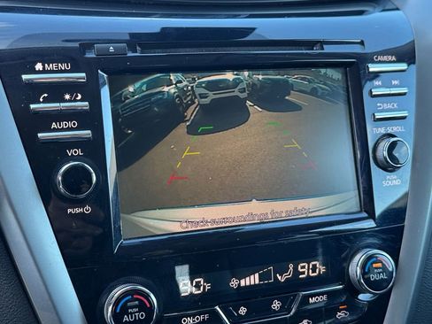 Used 2023 Nissan Murano SV image 21