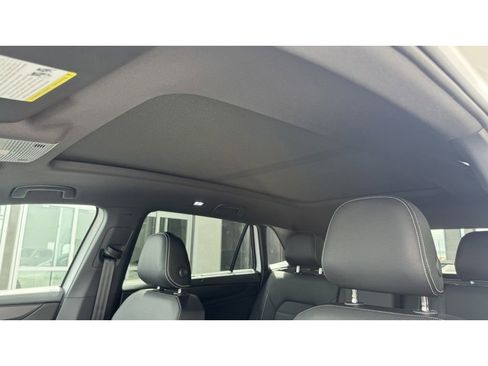 New 2026 Volkswagen Atlas Cross Sport SEL AWD/4WD image 23