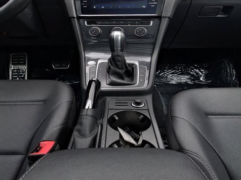 Used 2019 Volkswagen Golf Alltrack SE AWD/4WD image 18