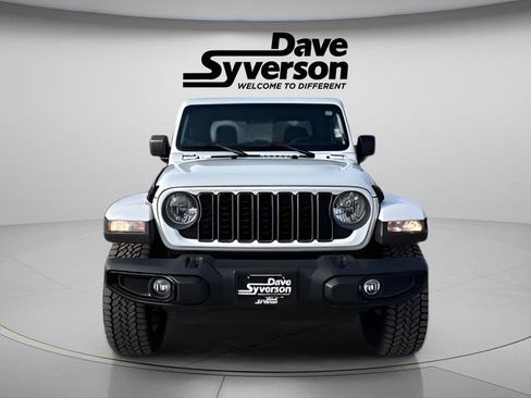 New 2025 Jeep Gladiator Nighthawk image 5