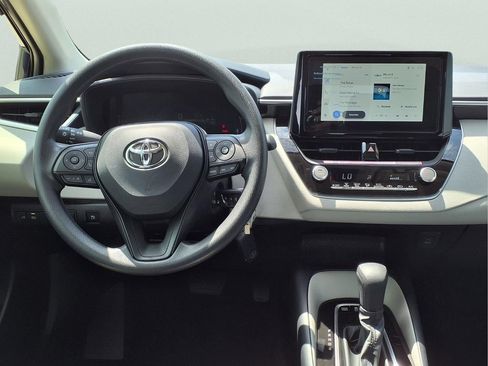 Used 2026 Toyota Corolla LE FWD image 12