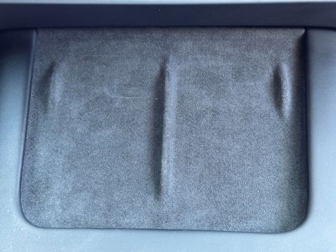 Used 2023 Tesla Model Y Long Range image 33