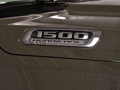 Used 2026 RAM 1500 Laramie AWD/4WD image 12