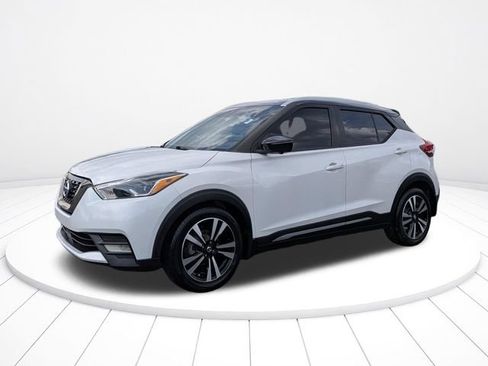 Used 2020 Nissan Kicks SR FWD image 7