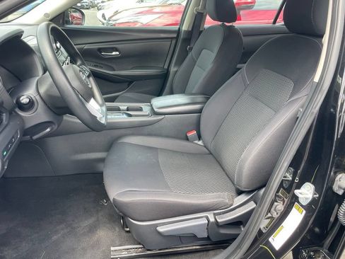 Used 2023 Nissan Sentra S FWD image 5