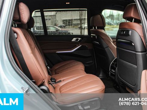 Used 2023 BMW X7 M60i w/ Premium Package image 22