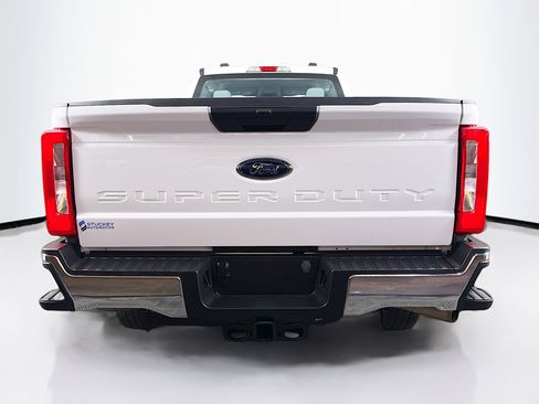 Used 2023 Ford F250 XL image 7