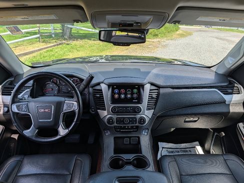 Used 2016 GMC Yukon SLT w/ Premium Edition AWD/4WD image 33