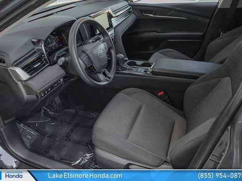 Used 2025 Toyota Camry LE FWD image 15