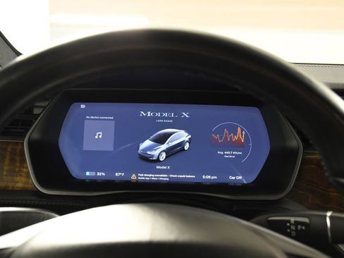 Used 2019 Tesla Model X image 28