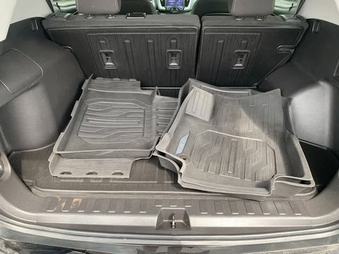 Certified 2022 GMC Terrain SLE w/ Driver Convenience Package AWD/4WD image 24