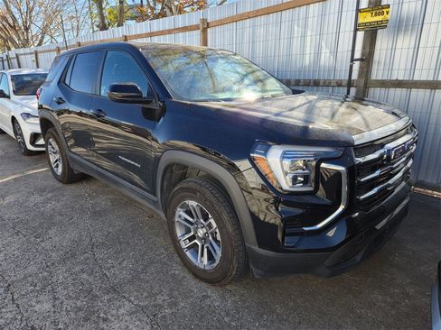 Used 2025 GMC Terrain Elevation image 2