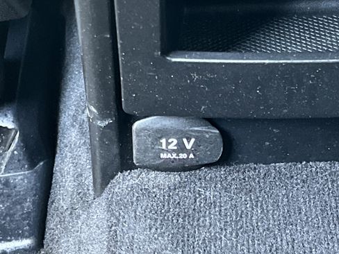 Used 2017 Mercedes-Benz GLS 450 4MATIC image 23