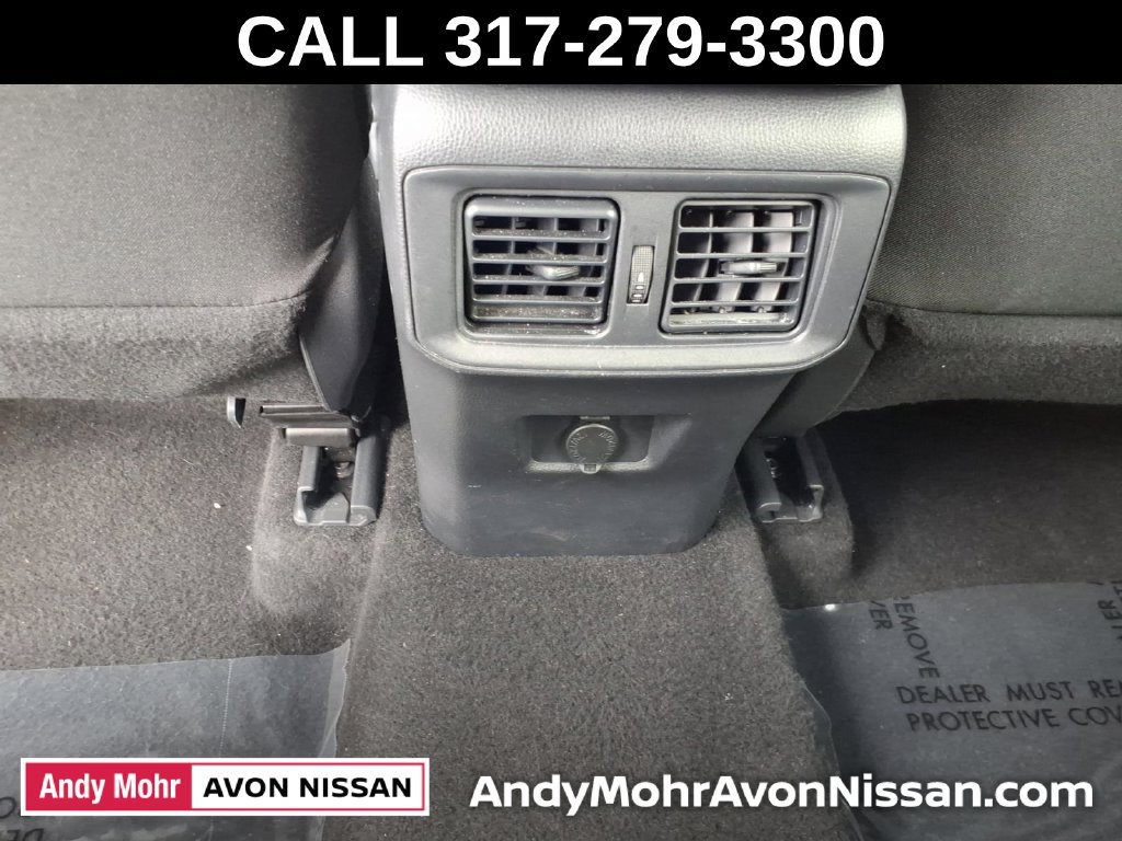 Used 2025 Toyota RAV4 LE AWD/4WD image 36