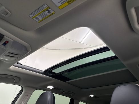 Certified 2025 Subaru Ascent Touring image 22