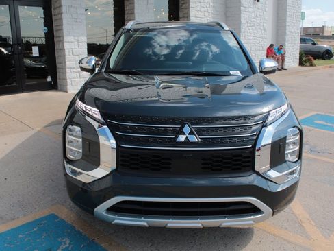 New 2025 Mitsubishi Outlander SEL image 7