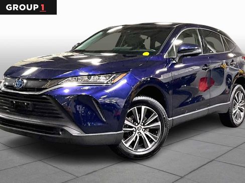 Certified 2021 Toyota Venza LE image 1