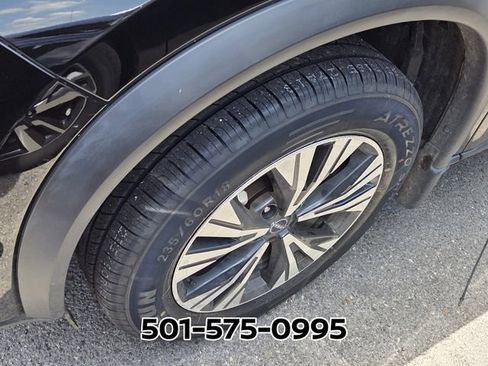 Used 2023 Nissan Rogue SV FWD image 8