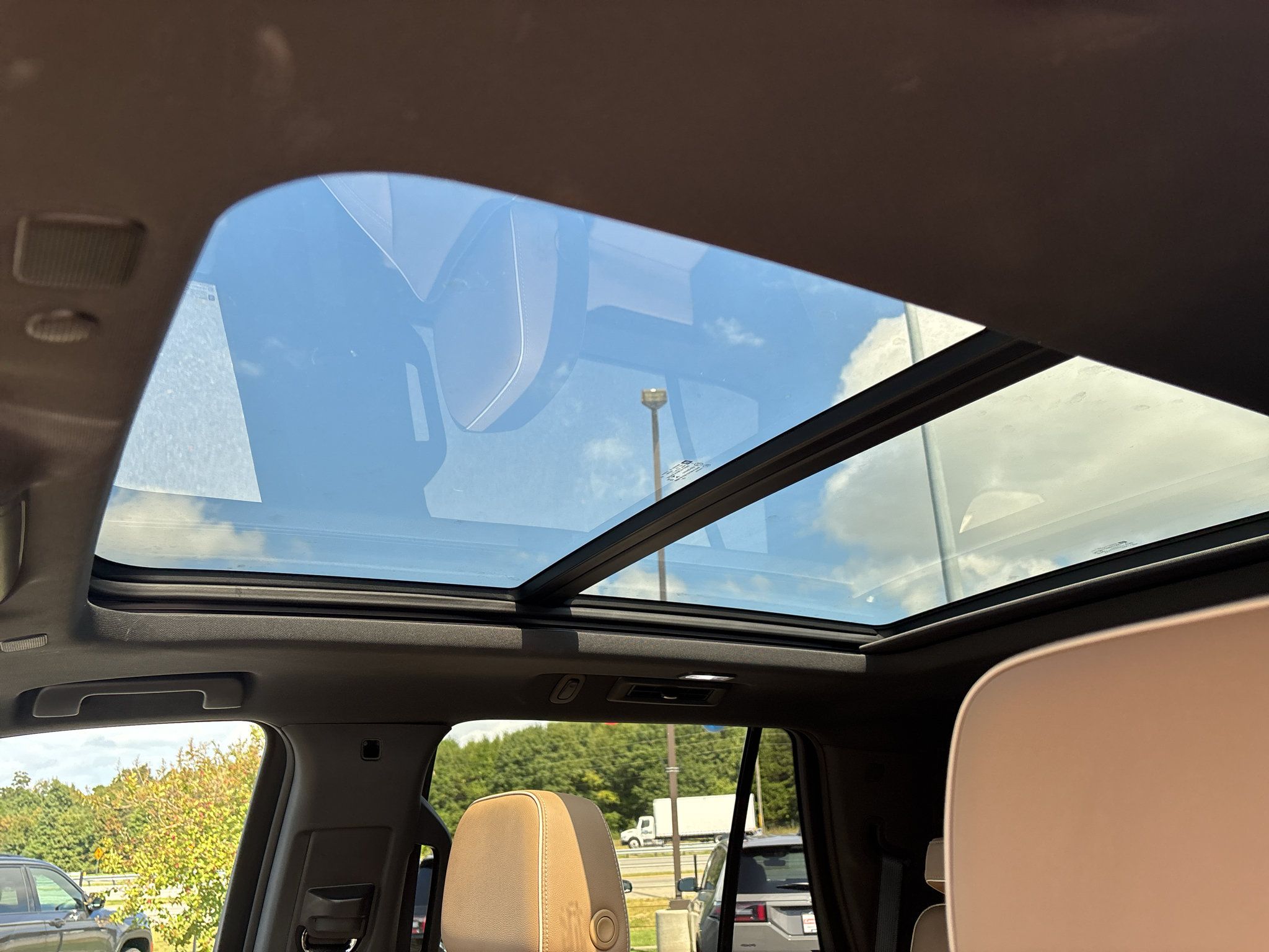 Used 2021 Chevrolet Tahoe Premier RWD image 23