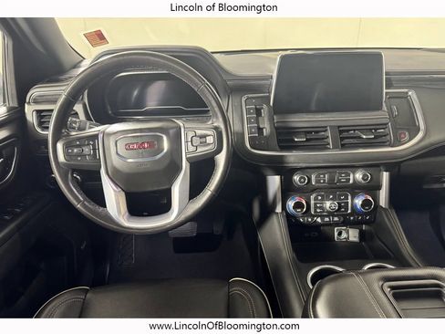Used 2022 GMC Yukon XL SLT AWD/4WD image 19
