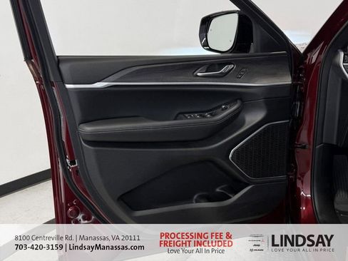 New 2025 Jeep Grand Cherokee L Limited w/ Luxury Tech Group II AWD/4WD image 18