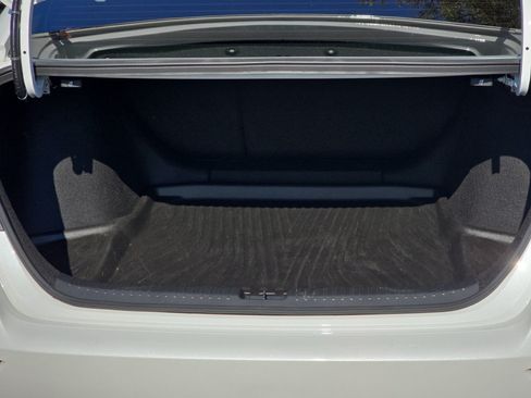 Used 2025 Honda Accord SE image 12