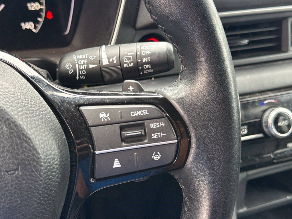 Used 2024 Honda Pilot EX-L image 18